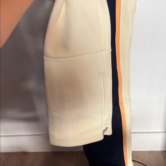 LIKE NEW Cordova Tirol Skisuit Size Medium fits like a FR38 - Picture 10 of 11